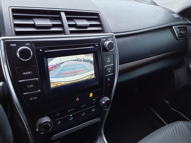 2016 toyota camry le