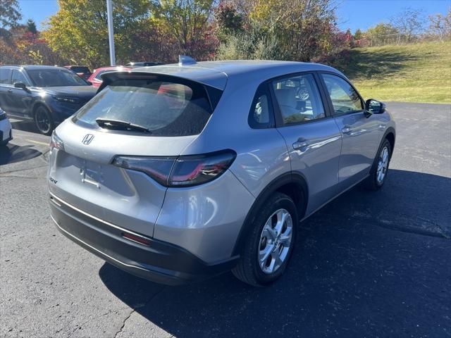 2023 honda hr-v lx