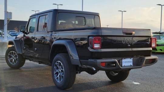 2024 Jeep Gladiator