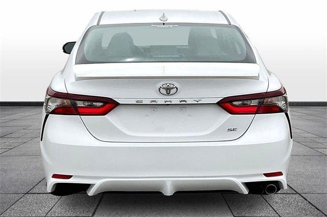 2022 toyota camry se in hutchinson, kansas