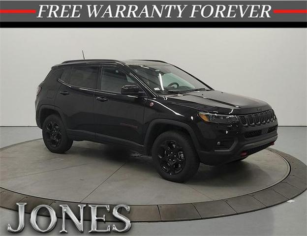 2023 jeep compass trailhawk
