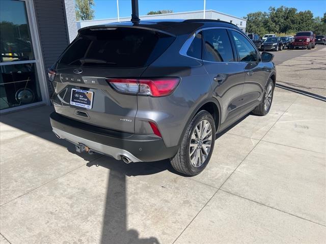 2022 ford escape titanium
