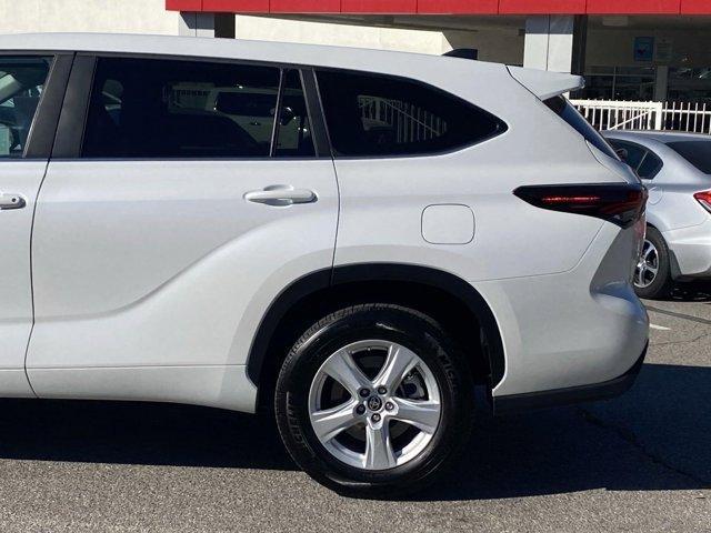 2024 toyota highlander le