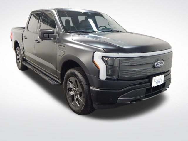 2023 ford f-150 lightning lariat