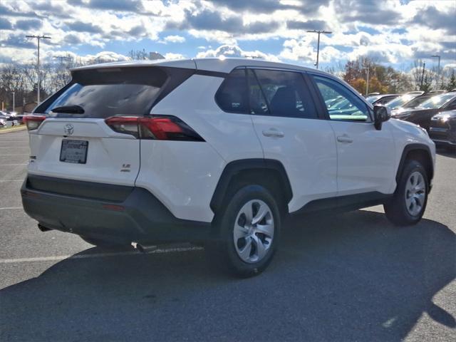 2022 toyota rav4 le