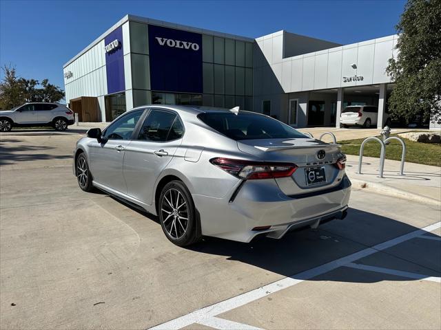 2024 toyota camry se