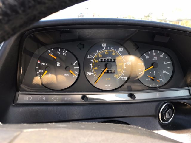 mercedes benz 300d 1984
