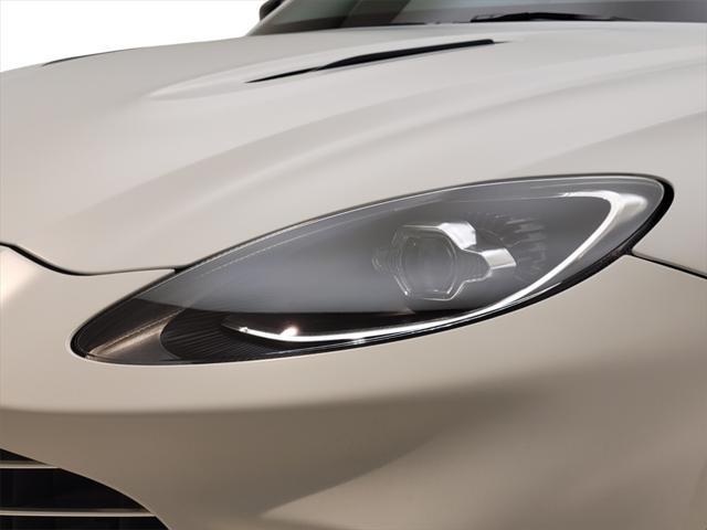 2024 aston martin dbx