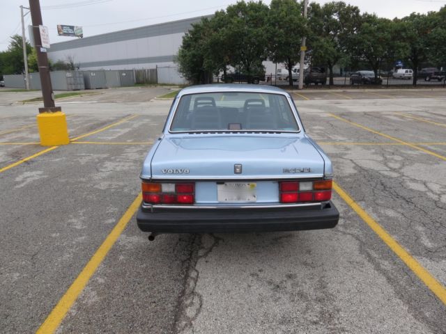 1990 volvo 240 dl blue sedan