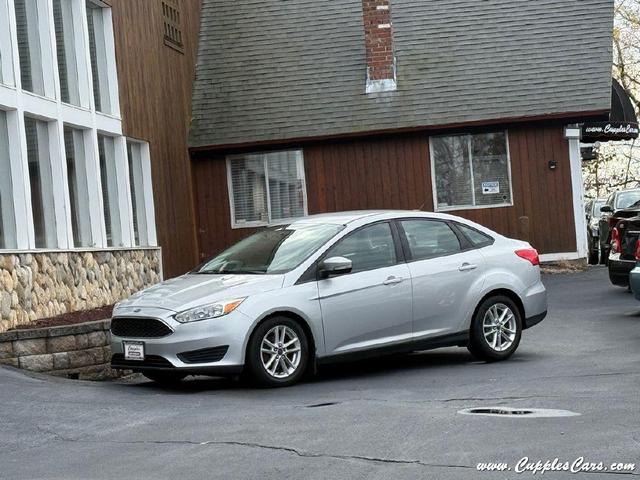 2016 ford focus se