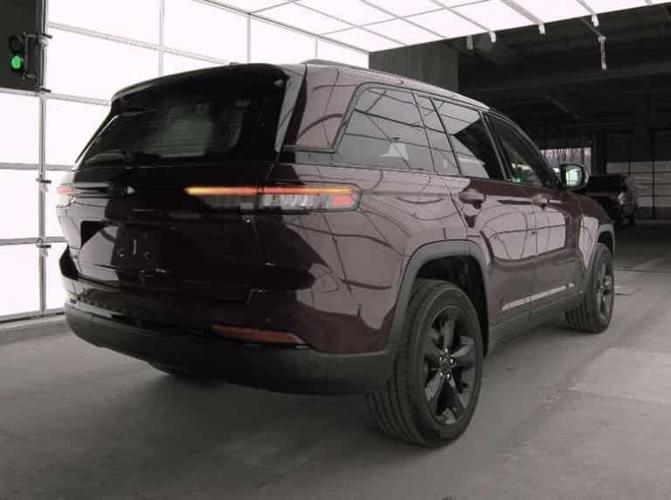 2023 jeep grand cherokee altitude in buffalo, minnesota