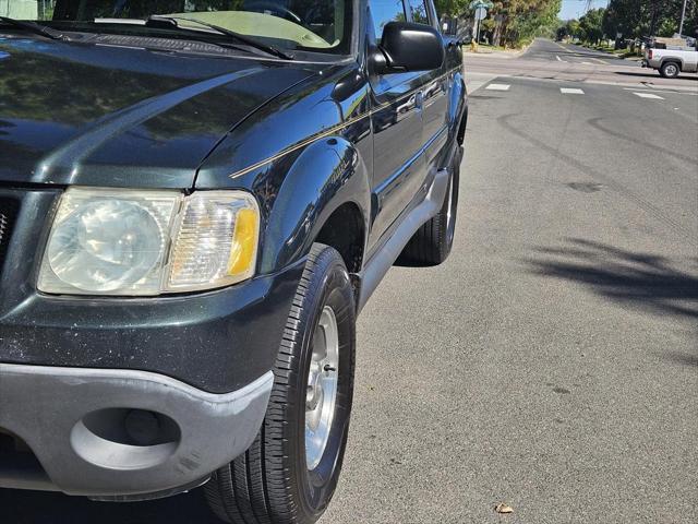 2004 ford explorer sport trac xls
