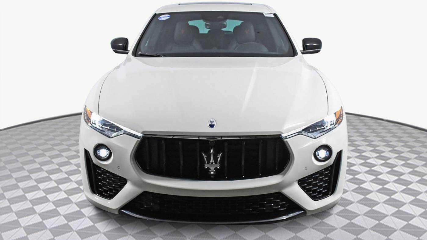2024 maserati levante modena