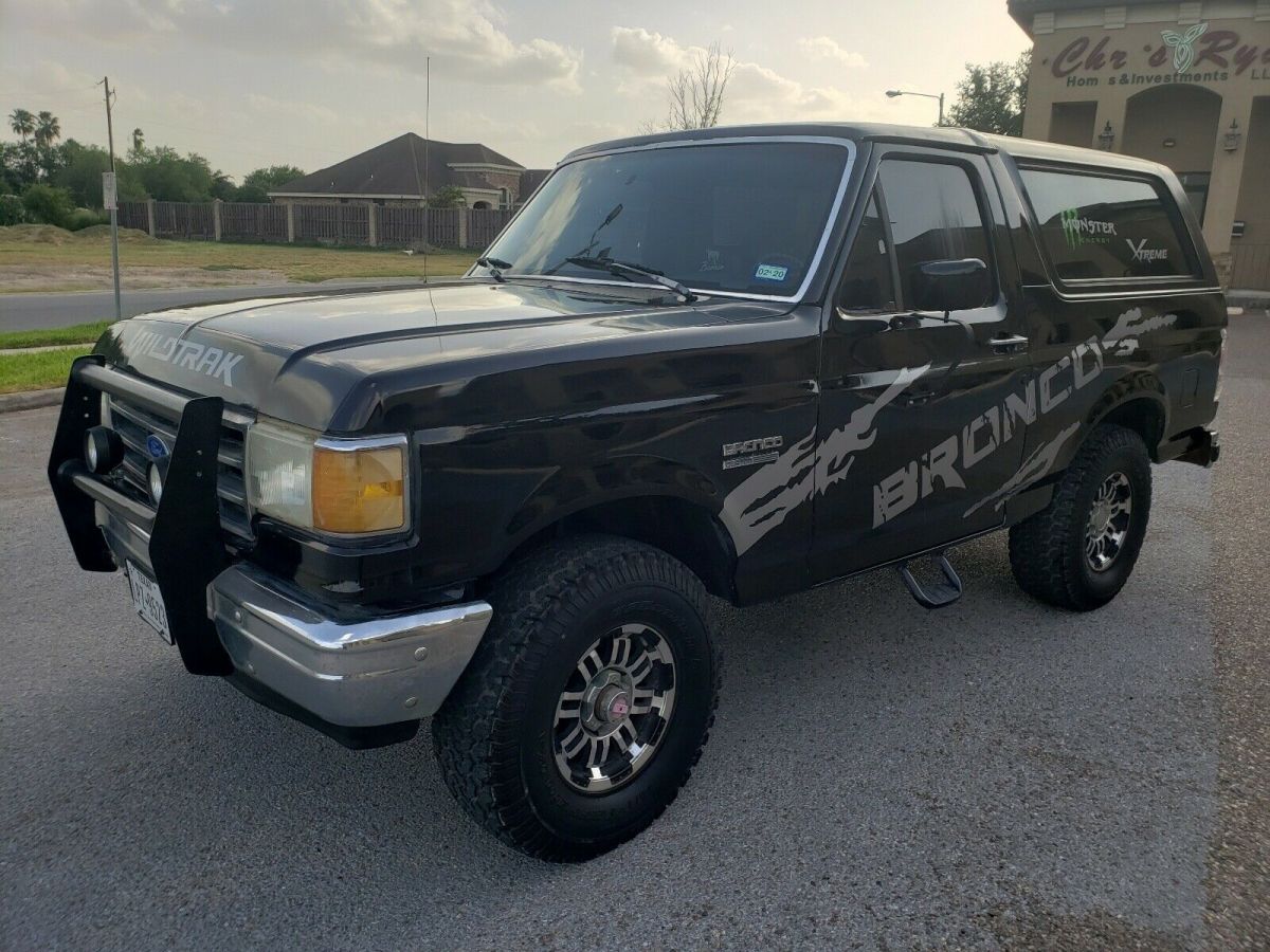 1989 ford bronco suv black 4wd automatic u100