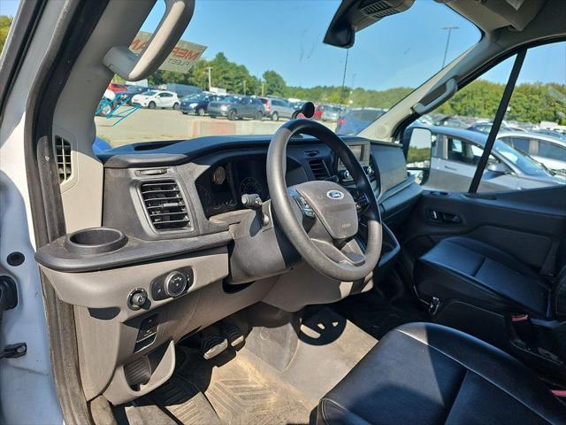 2022 ford transit-250 base