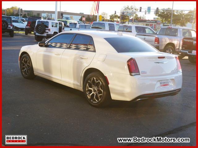 2018 chrysler 300 s