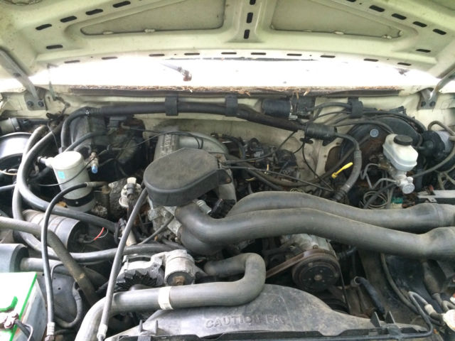 1991 ford bronco xlt 4x4 5.8l efi v8 (white)--no reserve / california miles