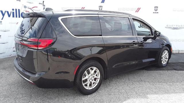 2022 chrysler pacifica touring-l