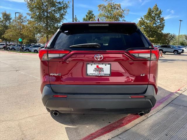 2021 toyota rav4 le