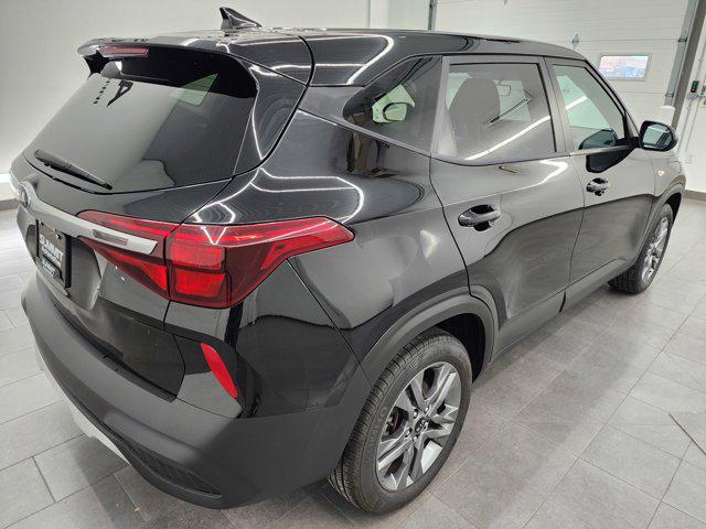 2021 kia seltos lx