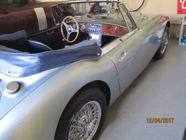 1966 austin-healey mkiii 3000 bj8
