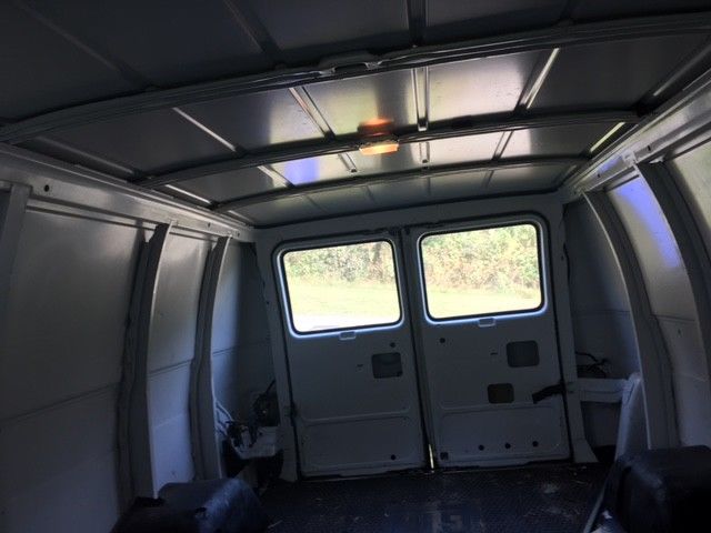 1994 chevy van -142,542 miles- run good-lots of space-personal and business use