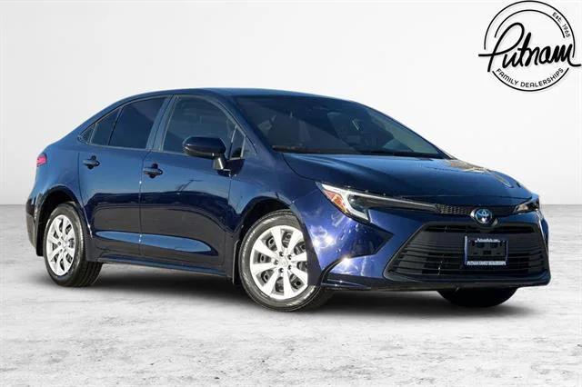 2023 toyota corolla hybrid le