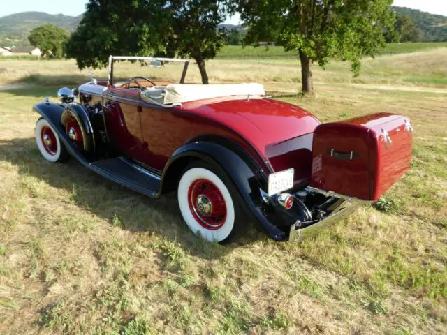 1932 cadillac v8 355-b roadster (w/ rumble seat) and trunk