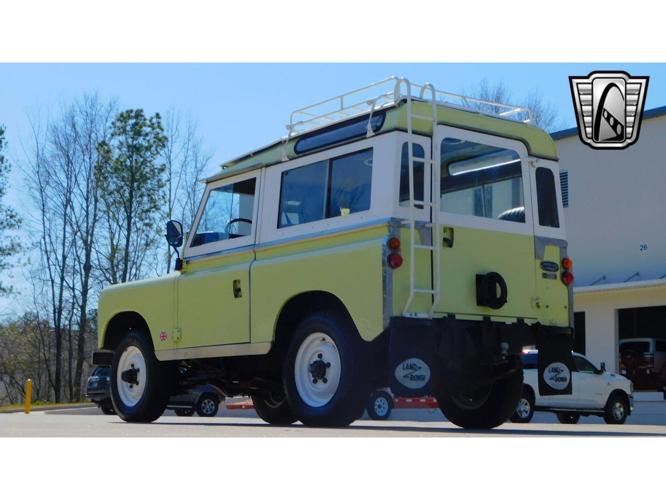 1978 land rover defender in o'fallon, illinois