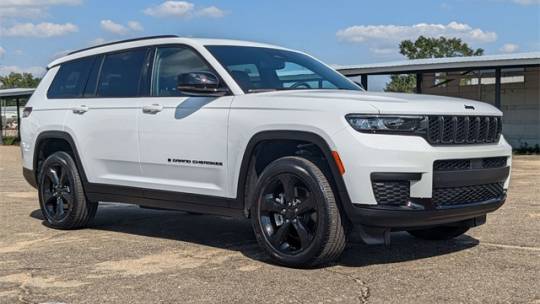2024 Jeep Grand Cherokee altitude