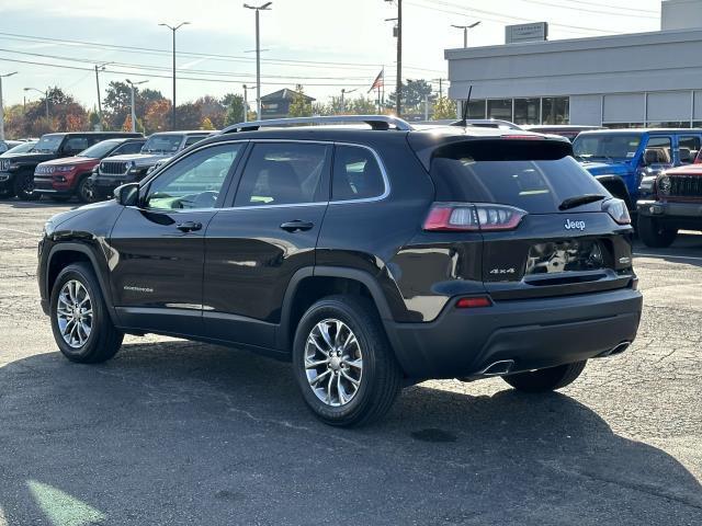 2021 jeep cherokee latitude lux