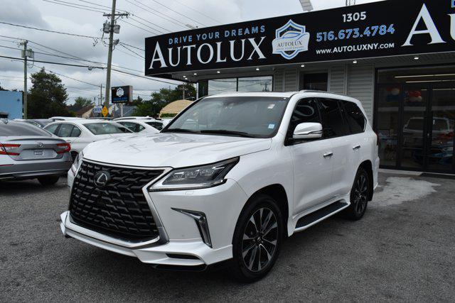 2021 lexus lx 570 three-row