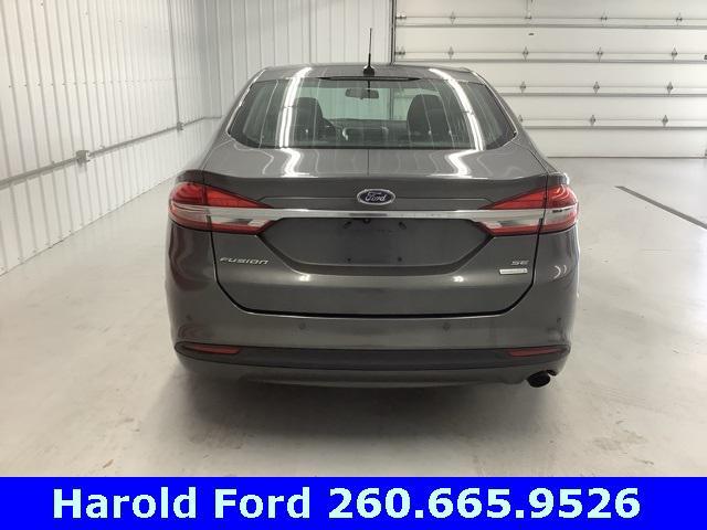 2017 ford fusion se