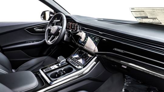 2024 Audi Q8