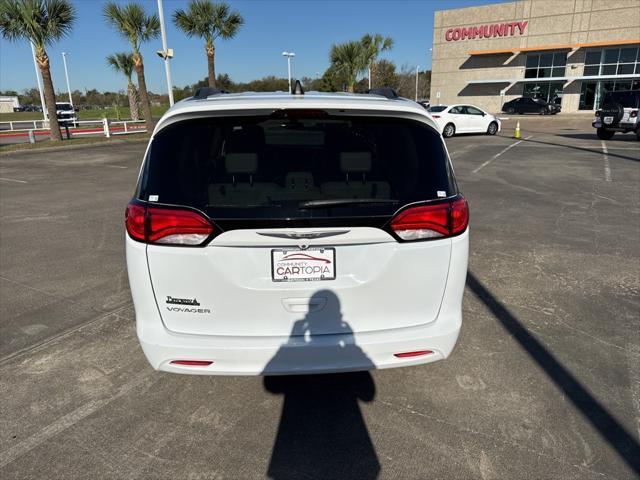 2021 chrysler voyager lxi