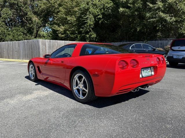 2004 chevrolet corvette base