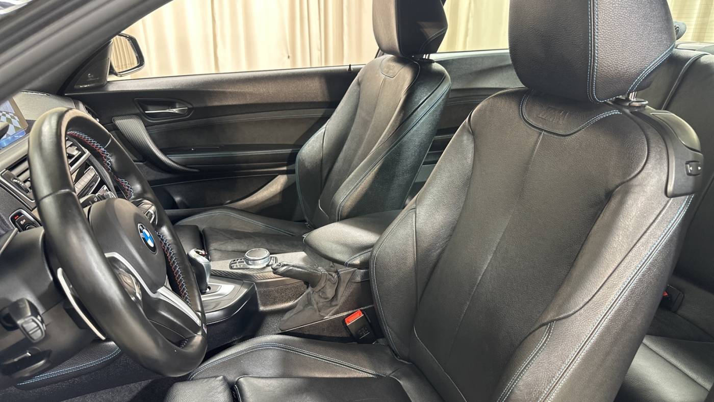2017 bmw m2 base