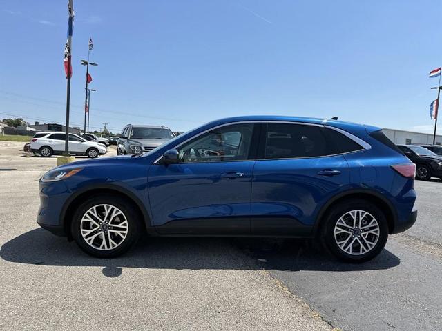 2022 ford escape sel