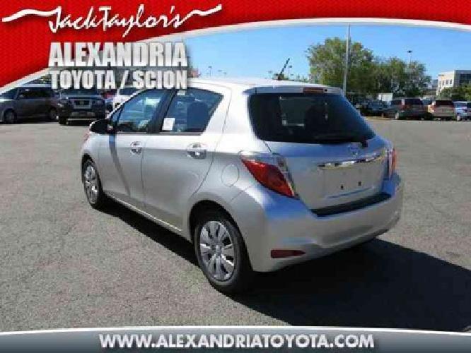 2014 toyota yaris le in alexandria, va