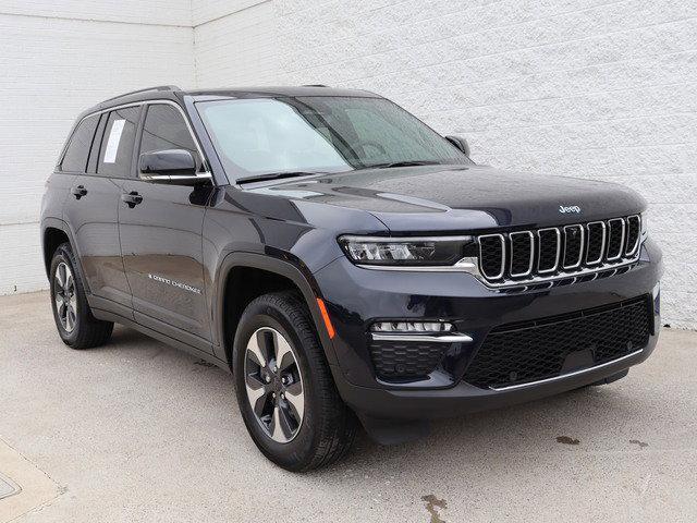 2022 jeep grand cherokee 4xe base
