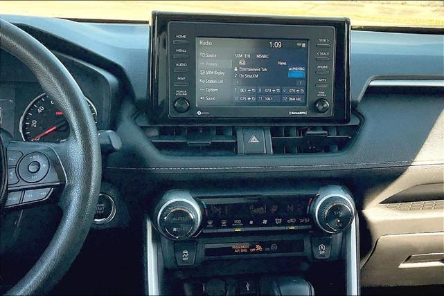 2021 toyota rav4 xle