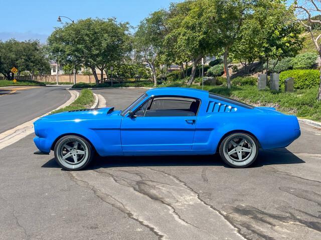 1965 ford mustang fastback 2+2