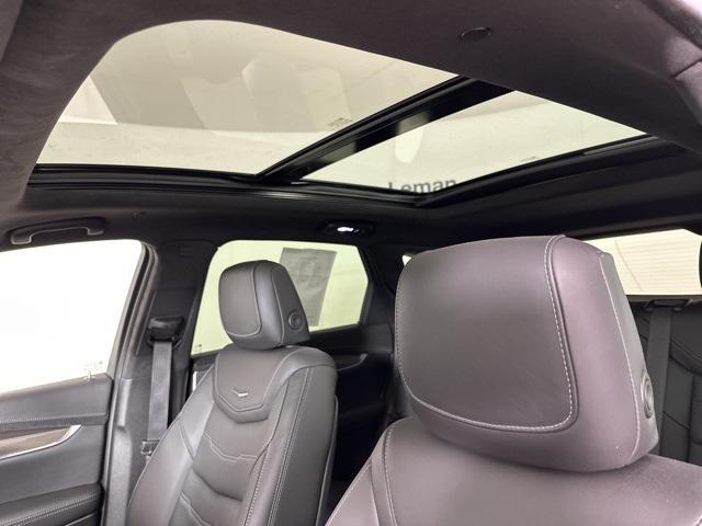 2024 cadillac xt5 premium luxury