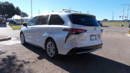 2024 Toyota Sienna