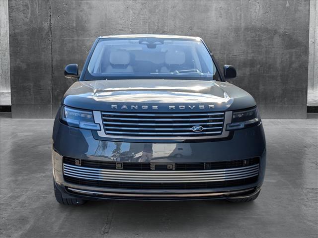 2023 land rover range rover sv