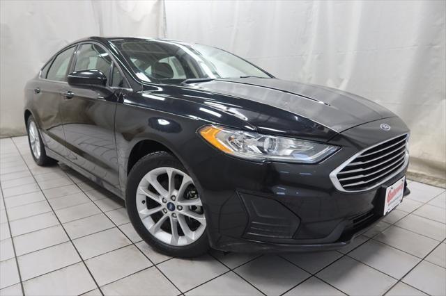 2019 ford fusion se