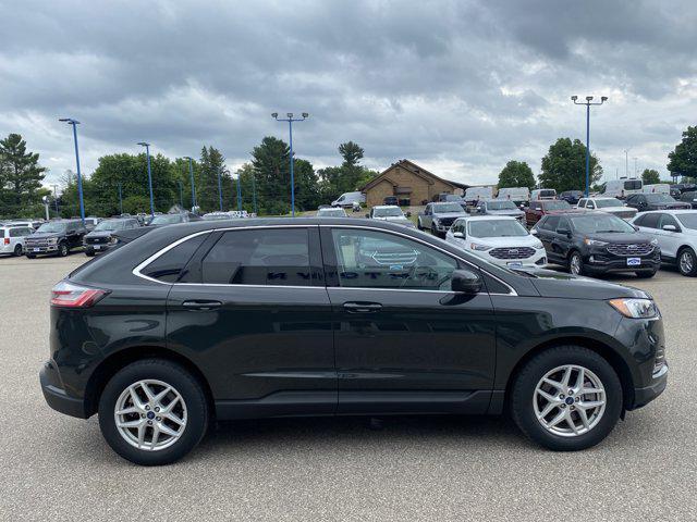 2022 ford edge sel
