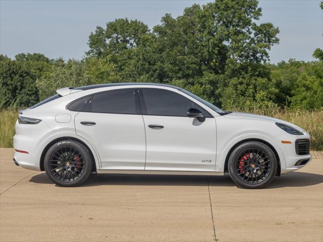 2022 porsche cayenne gts
