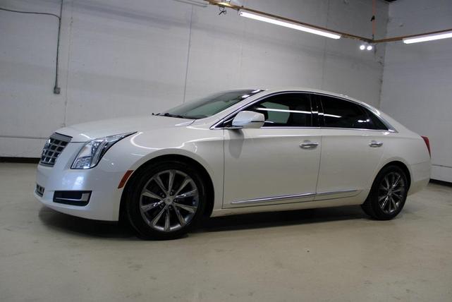 2013 cadillac xts base