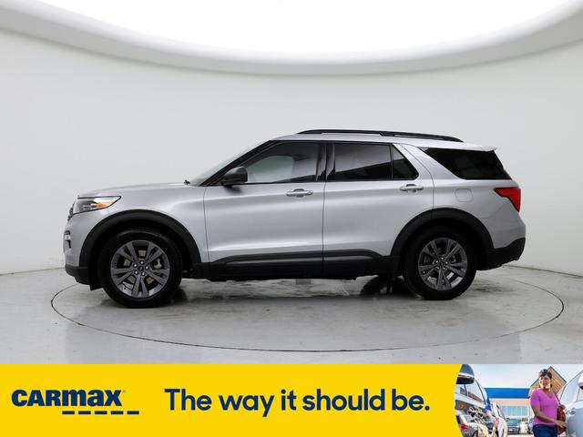 2021 ford explorer xlt